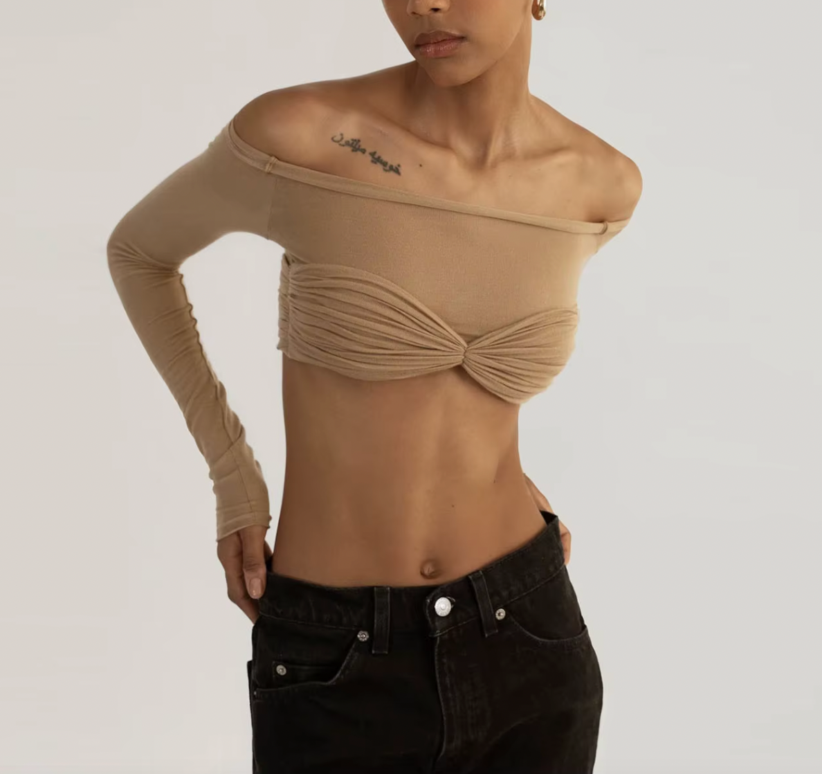 LARA CROPPED LONG SLEEVE TOP - Seldom Seen Styles