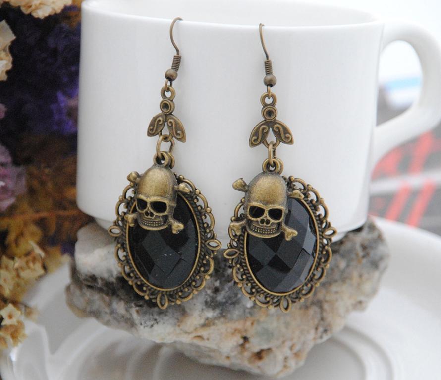 Skull Retro Earrings - Seldom Seen Styles