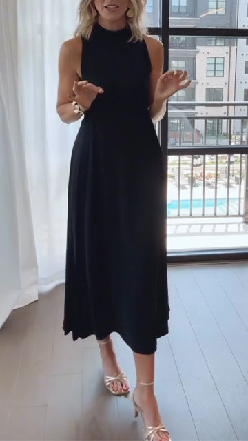 Women's Round Neck Solid Color Casual Dress - Seldom Seen Styles