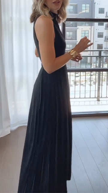 Women's Round Neck Solid Color Casual Dress - Seldom Seen Styles