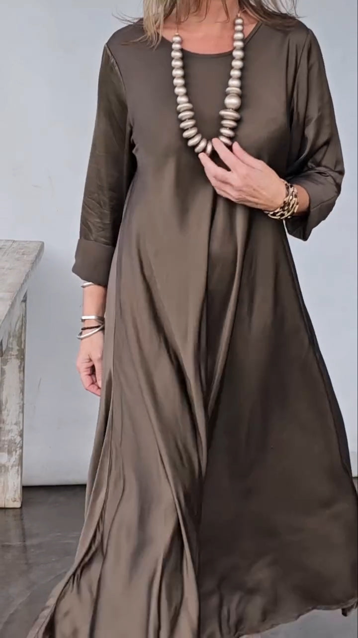 Women Round Neck Solid Color Loose Casual Dress - Seldom Seen Styles