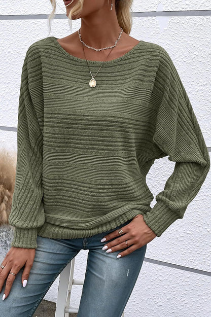 Soft pure color long sleeve sweater，Equipped with batwing sleeves，Suitable for women to wear - Seldom Seen Styles