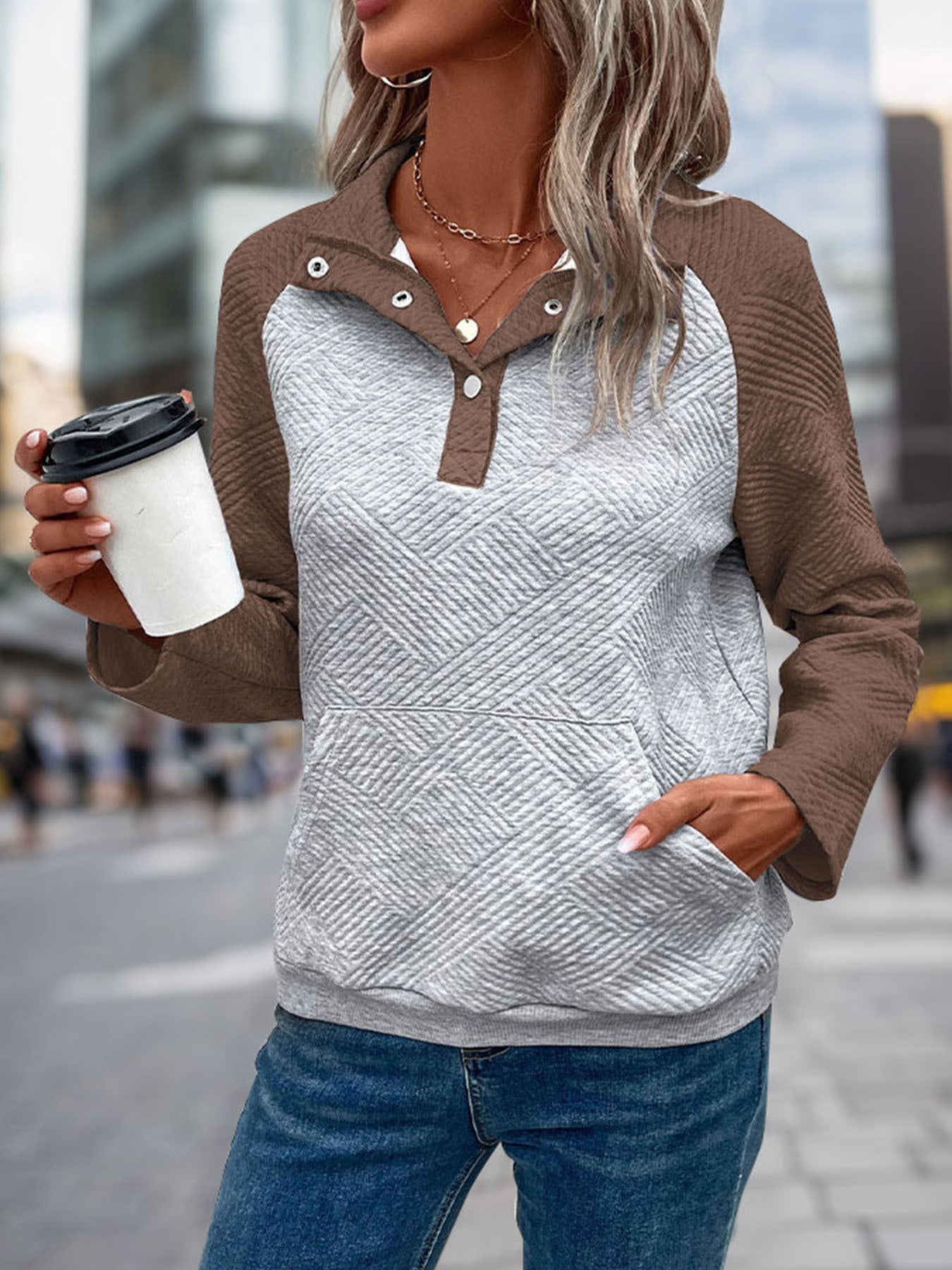 Womens Sweatshirt Casual Textured Long Sleeve Henley Button V Neck Loose Pullover 2025 Trendy Fall Outfits Tops