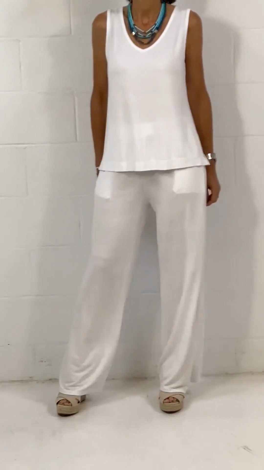 Women's Spring Casual Solid Sleeveless Crewneck Loose Two-piece Set - Seldom Seen Styles