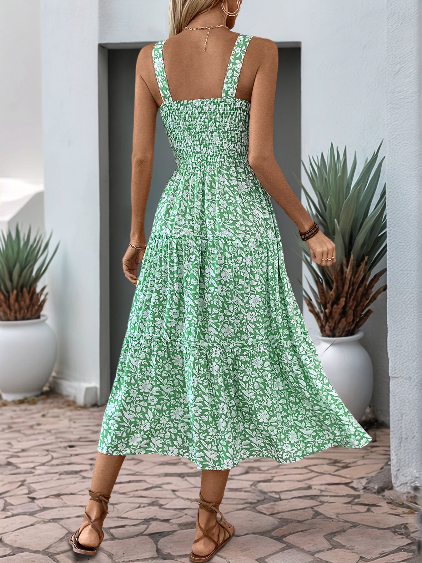 Women's 2025 Summer Floral Boho Dress Square Neck Strapped Swing A Line Sundress Beach Long Maxi Outfits