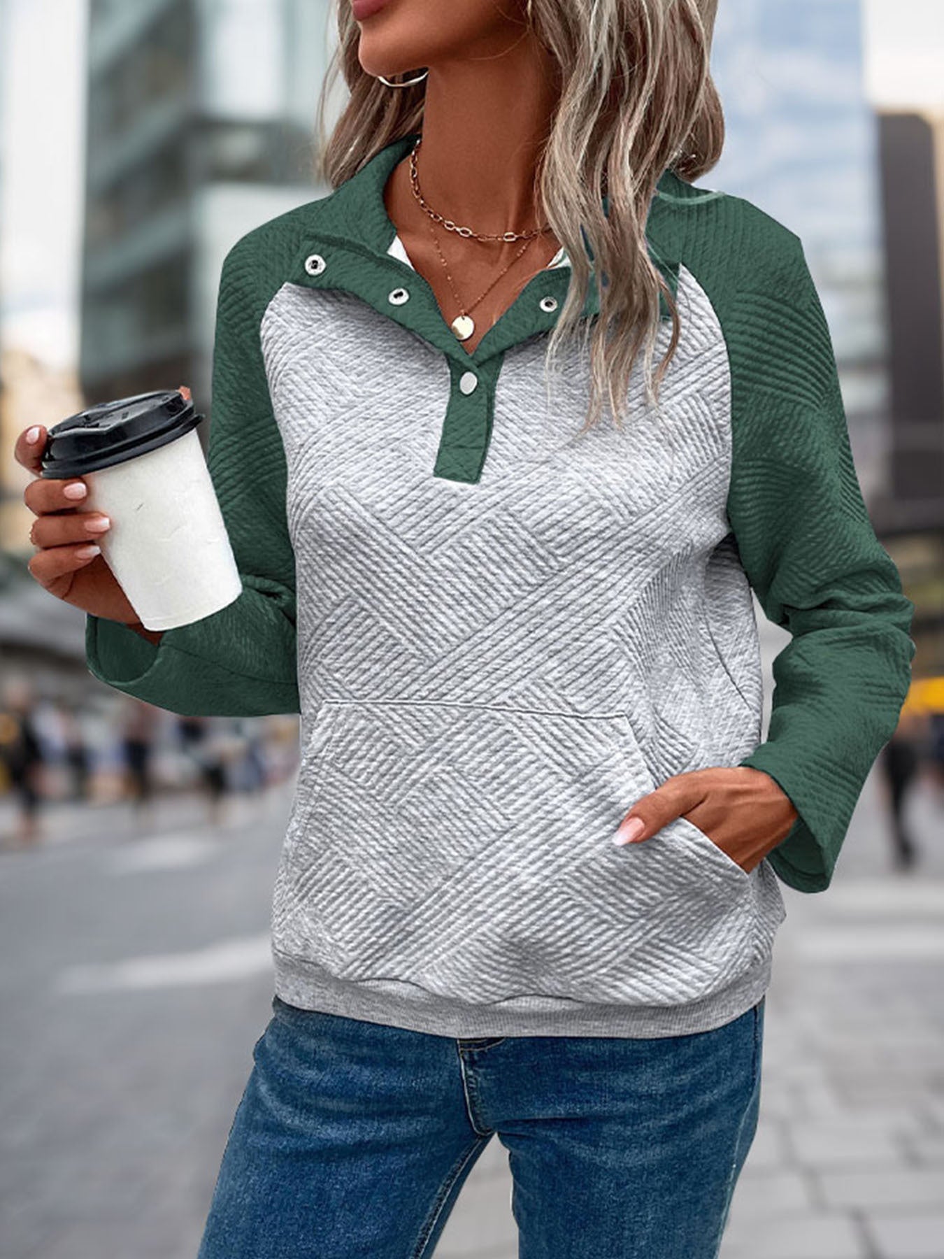Womens Sweatshirt Casual Textured Long Sleeve Henley Button V Neck Loose Pullover 2025 Trendy Fall Outfits Tops