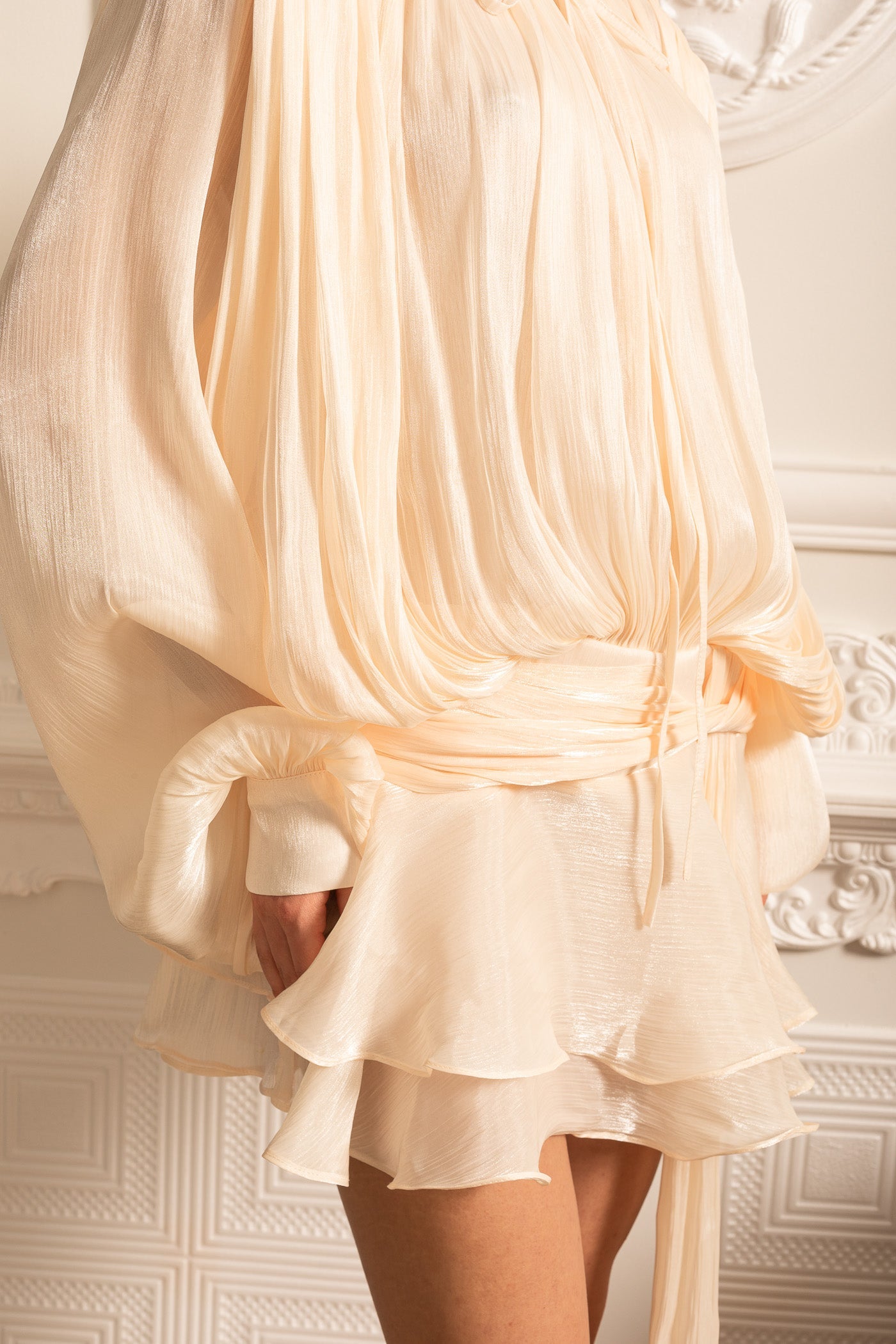 Draped Long-Sleeved Dress with Mini Skirt And Ruched Waistband - Ivoire - Seldom Seen Styles