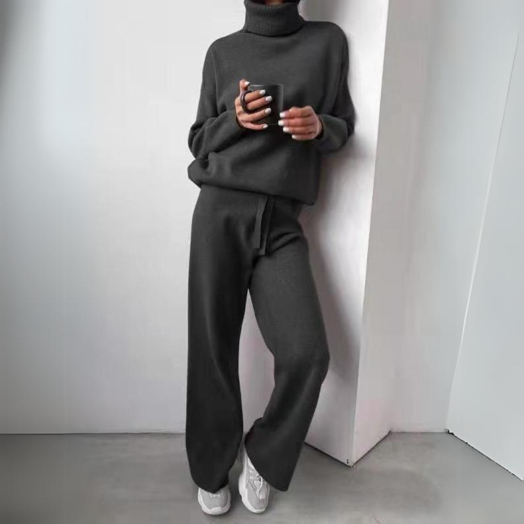Relaxed Turtleneck Set - Seldom Seen Styles