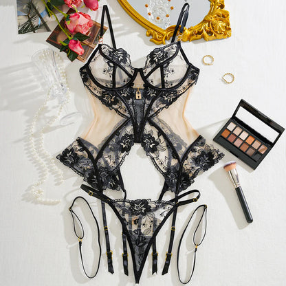 Luxe Lock Lace Lingerie Set - Seldom Seen Styles