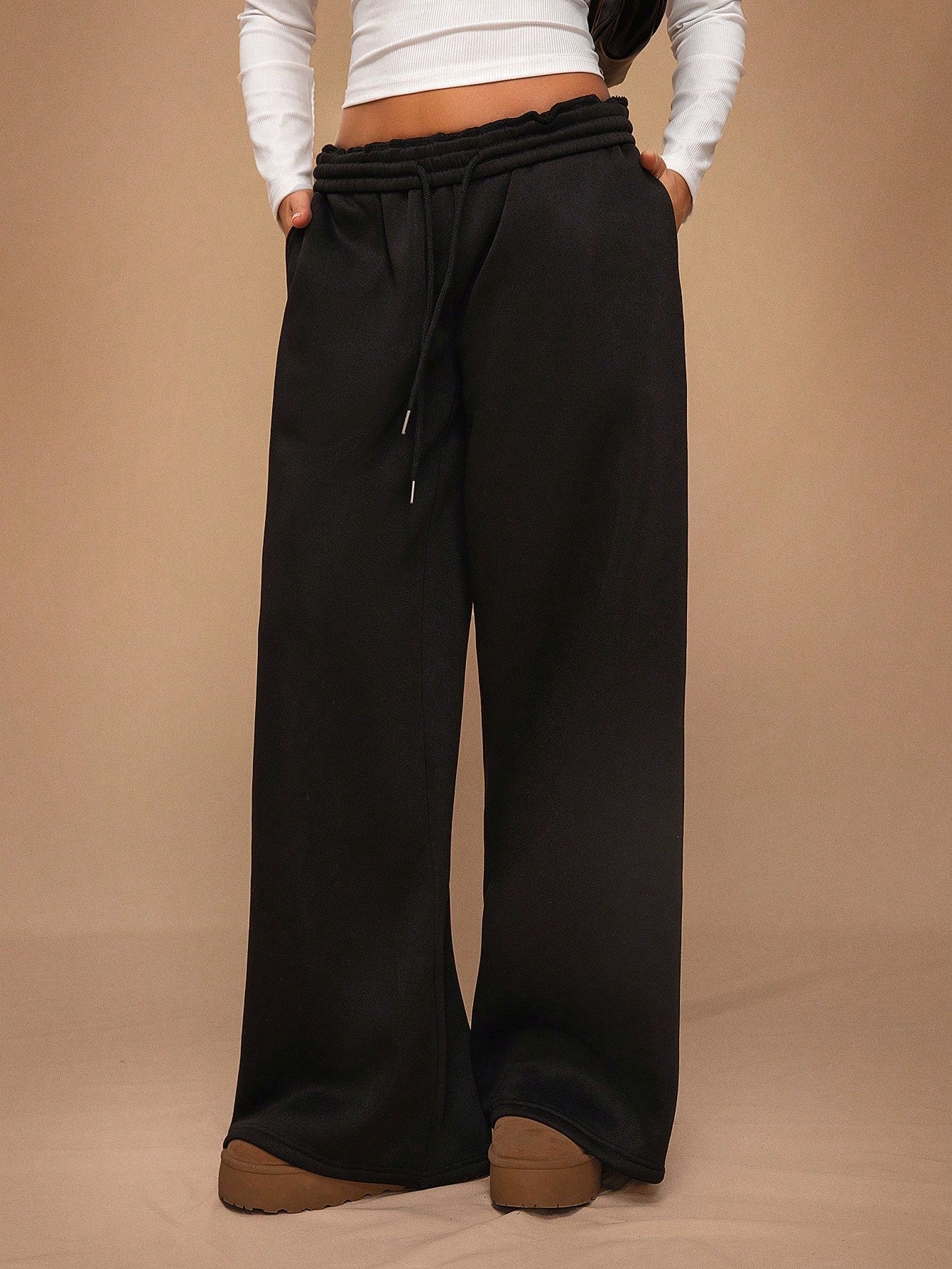 Women's Fleece Lined Sweatpants Winter Warm Wide Leg Sweat Pants Baggy Casual Pants with Pockets - Seldom Seen Styles