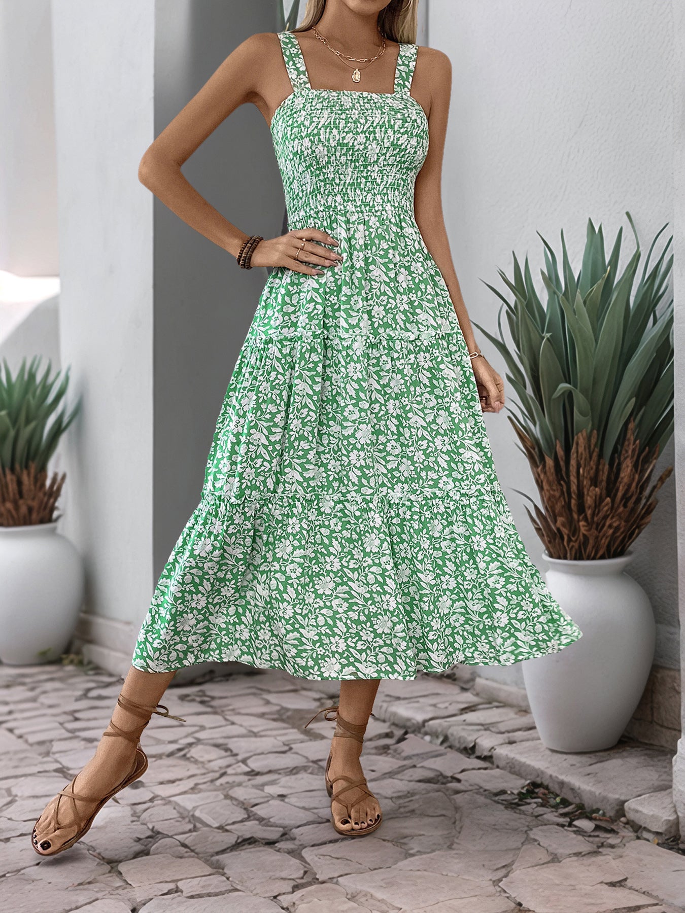 Women's 2025 Summer Floral Boho Dress Square Neck Strapped Swing A Line Sundress Beach Long Maxi Outfits
