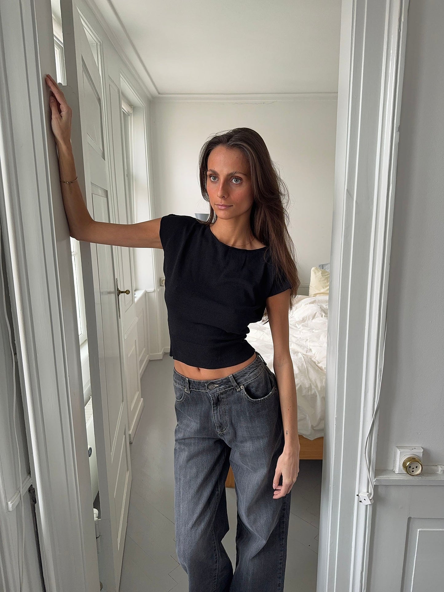 Lilu form fitting top - Black - Seldom Seen Styles